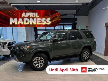 TRD Off-road | No Accidents | Leather | Locking Re