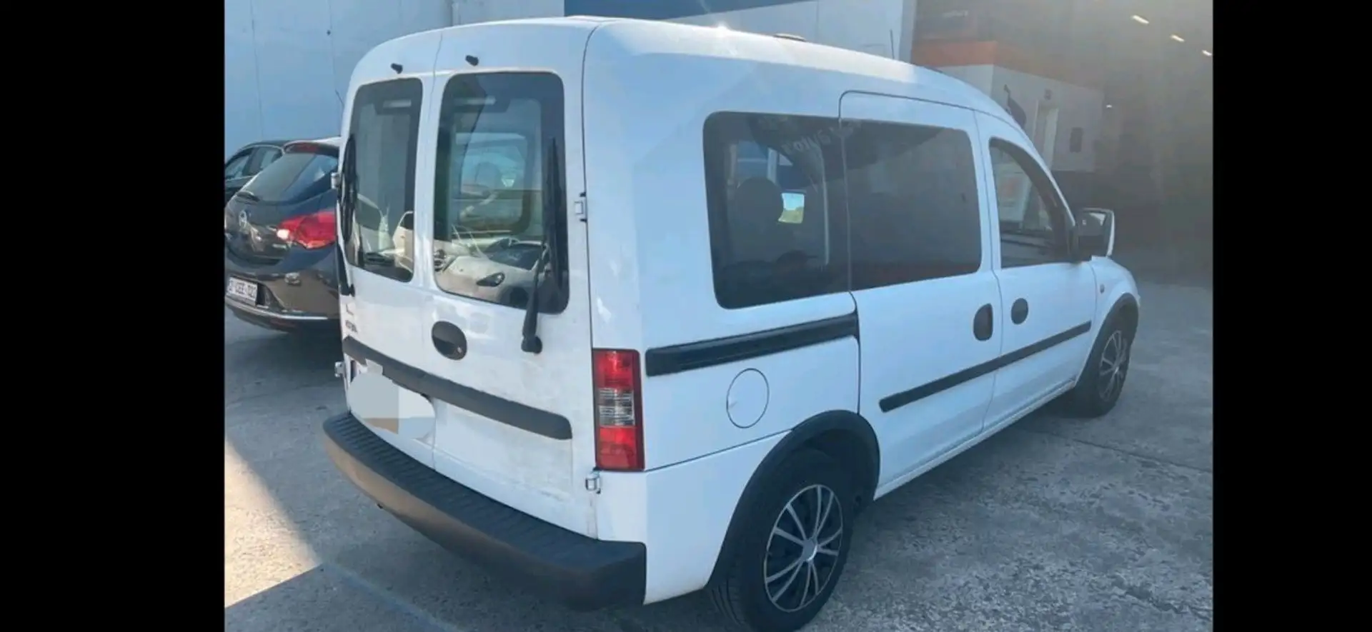 Opel Combo Kombi Business 111 Jahre,Klima,2-Hand,Tuv- Weiß - 2