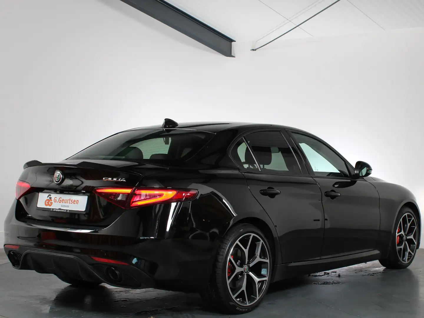 Alfa Romeo Giulia 2.0T Super 305 PK Lederen bekleding, Afneembare Tr Zwart - 2