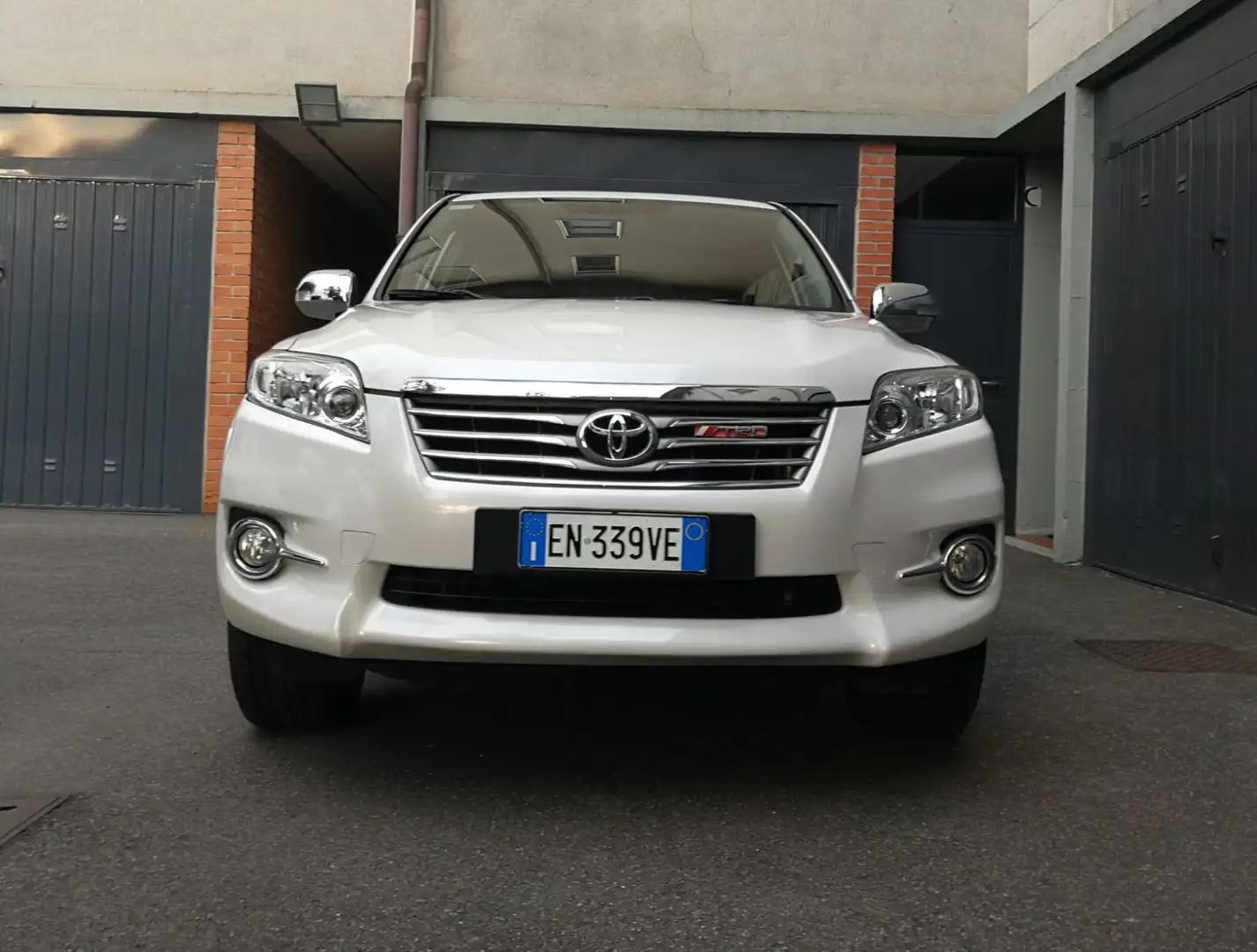 Toyota RAV 4 Rav4 Crossover 2.2 d-cat Style 150cv auto - 2