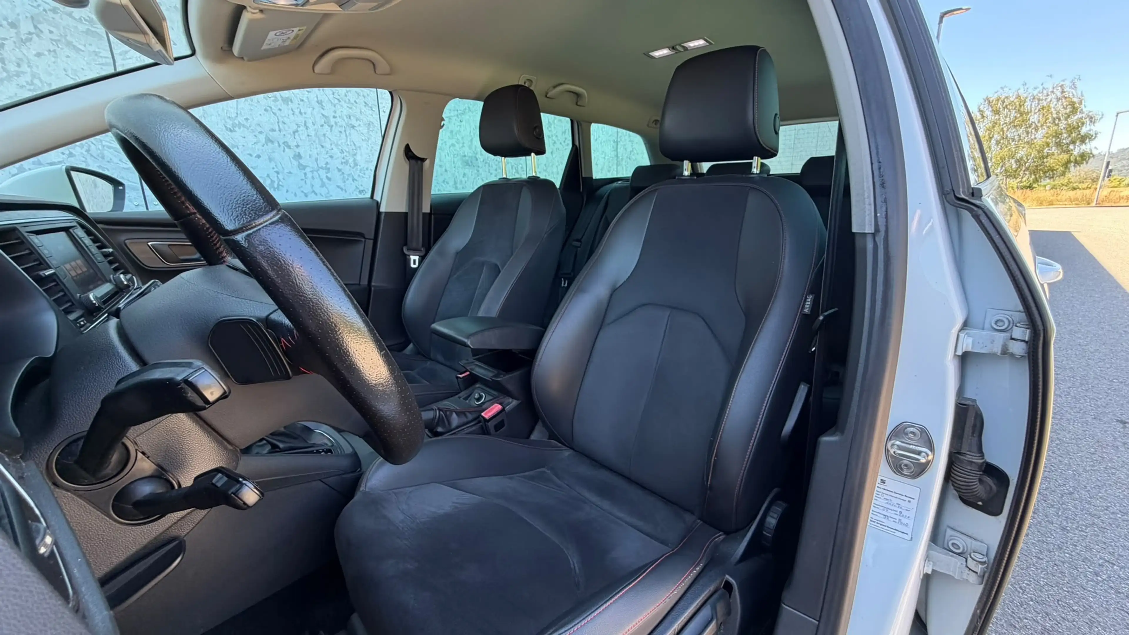 SEAT Leon FR — photo 10