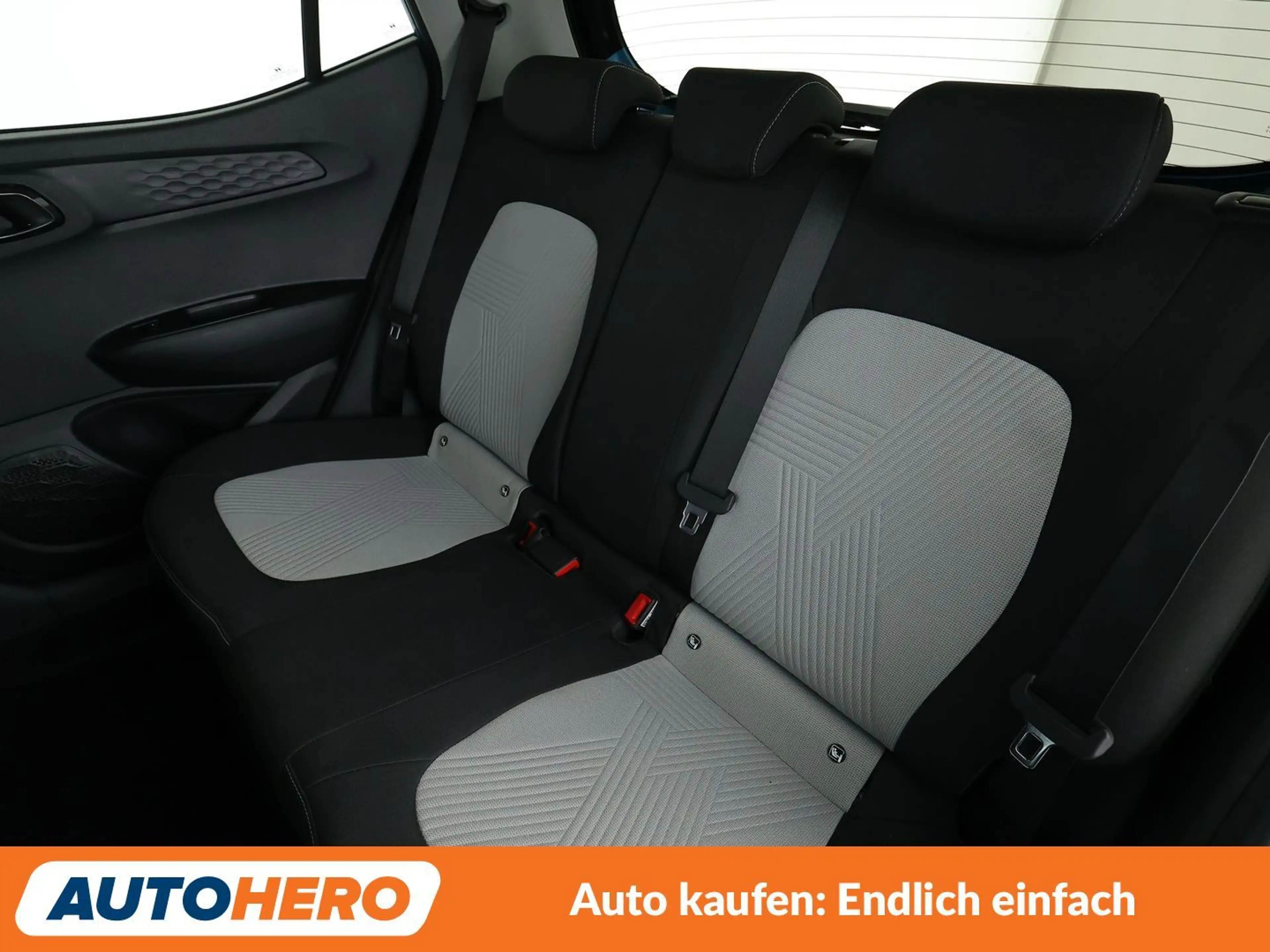 Hyundai i10 1.2 Trend Aut.*NAVI*TEMPO*CAM*PDC*SHZ*ALU*KLIMA* — photo 14