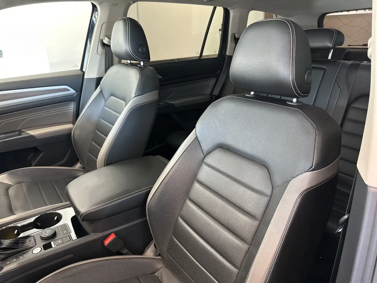 Volkswagen Atlas снимка Volkswagen Atlas