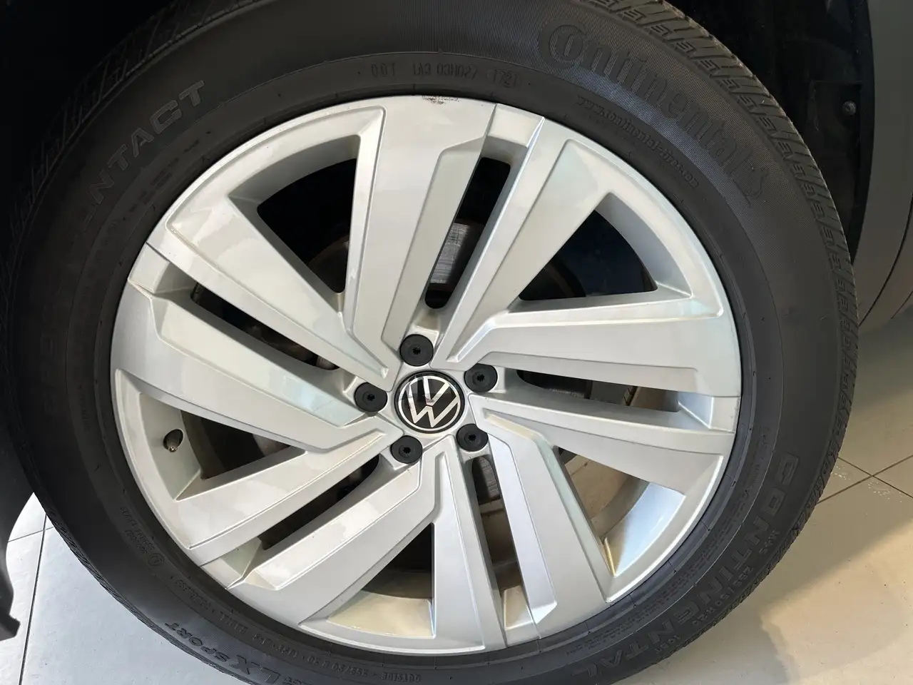 Volkswagen Atlas снимка Volkswagen Atlas