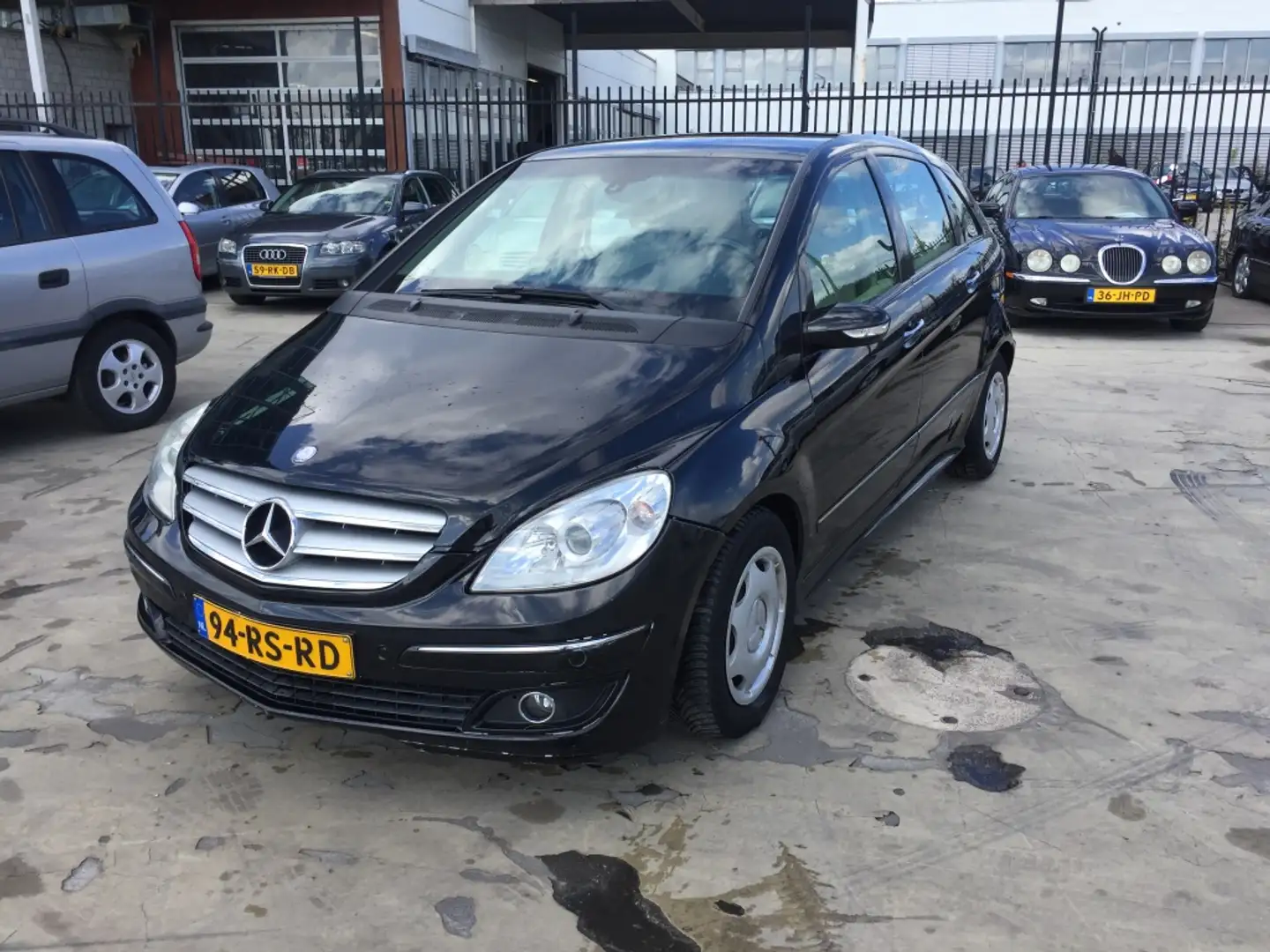 Mercedes-Benz B 170 Zwart - 1