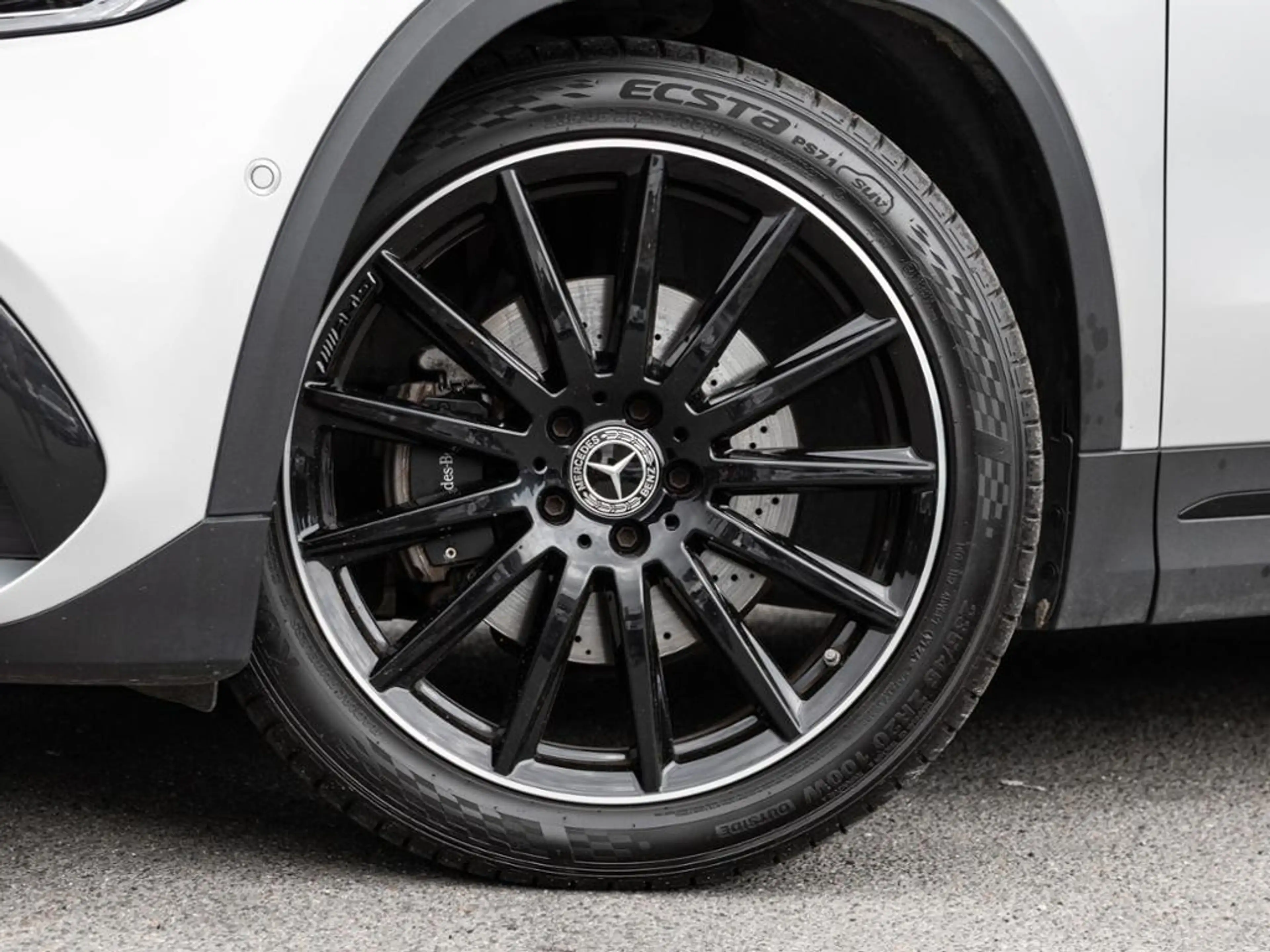 Mercedes-Benz GLA 220 d AMG NIGHT MULTI 360 AHK KAMERA PANO — photo 6