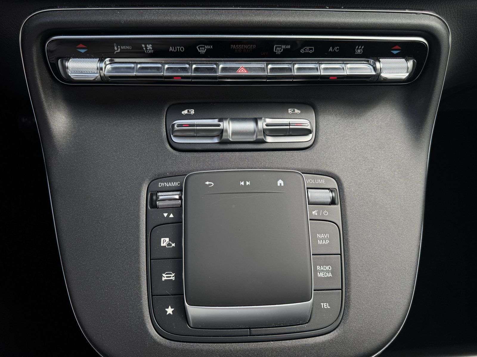 Mercedes-Benz EQV 300