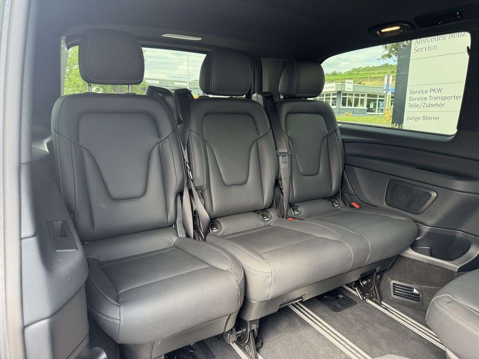 Mercedes-Benz EQV 300