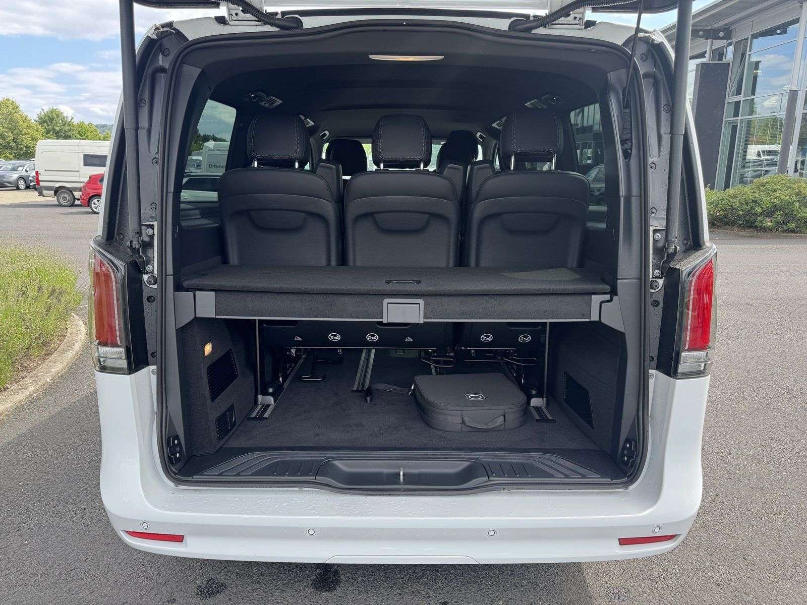 Mercedes-Benz EQV 300