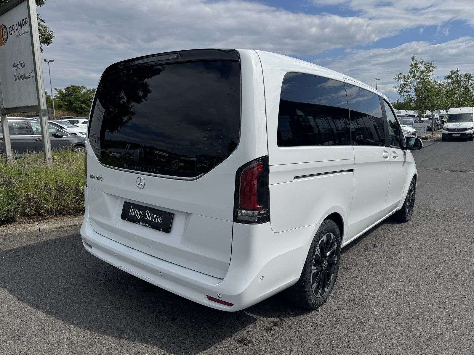 Mercedes-Benz EQV 300