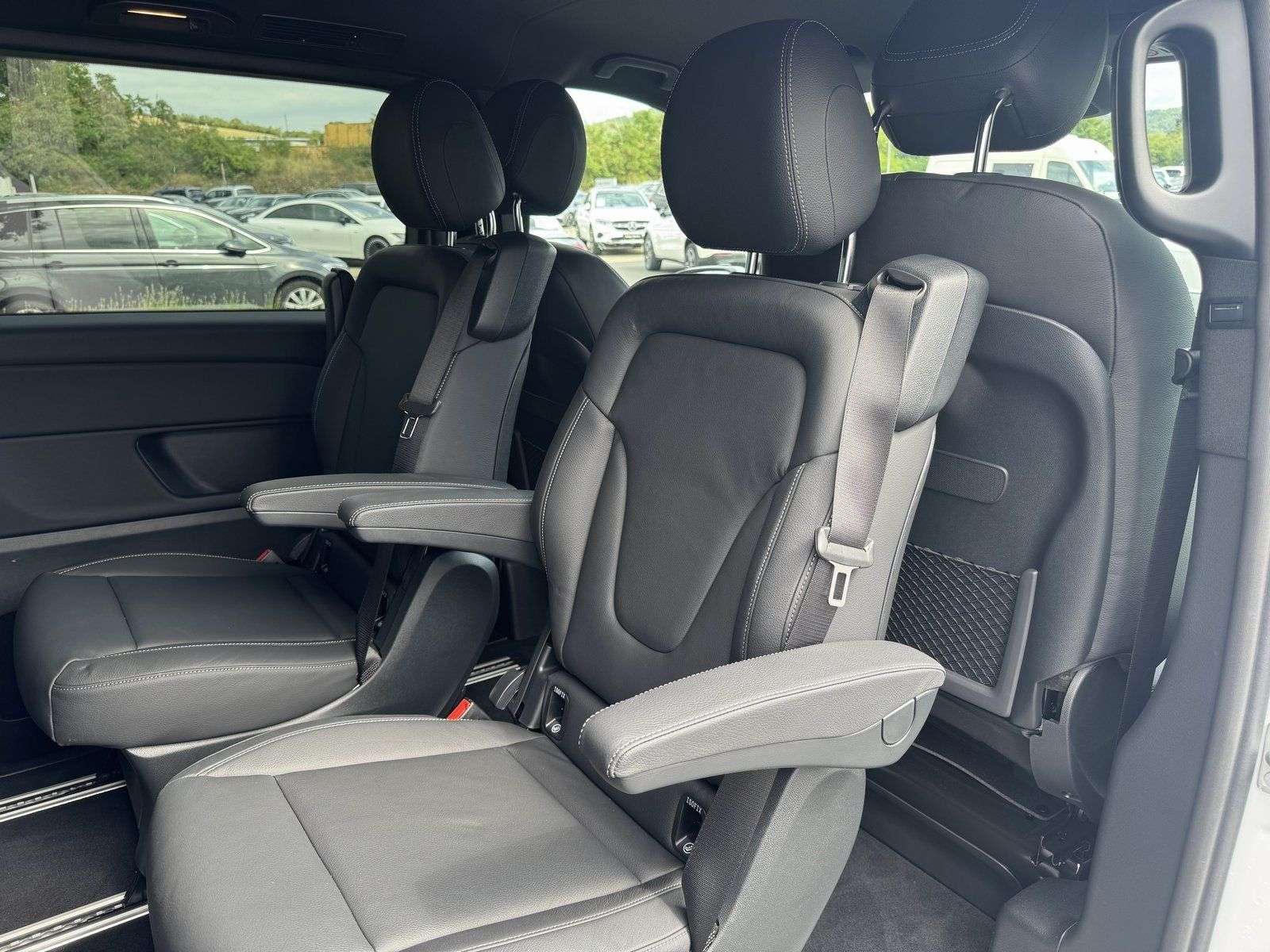 Mercedes-Benz EQV 300