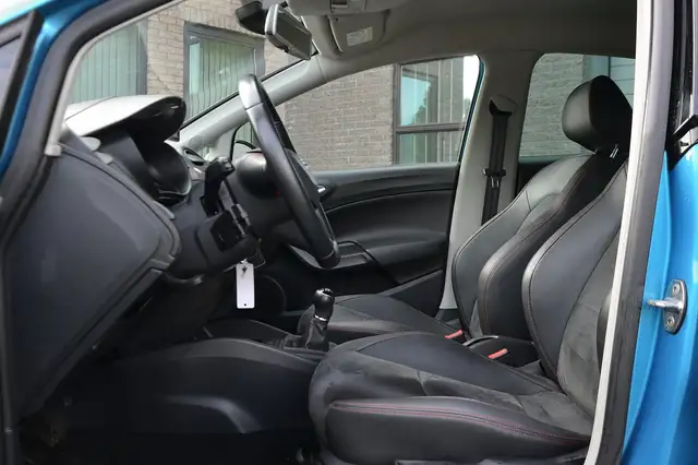 Seat Ibiza view 8