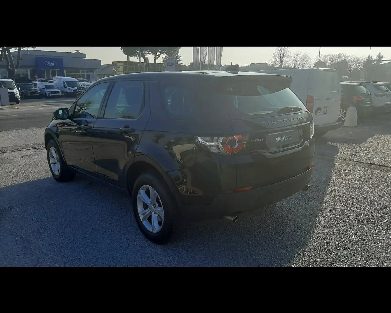 Land Rover Discovery Sport 2.0 TD4 150 CV HSE Noir - 2