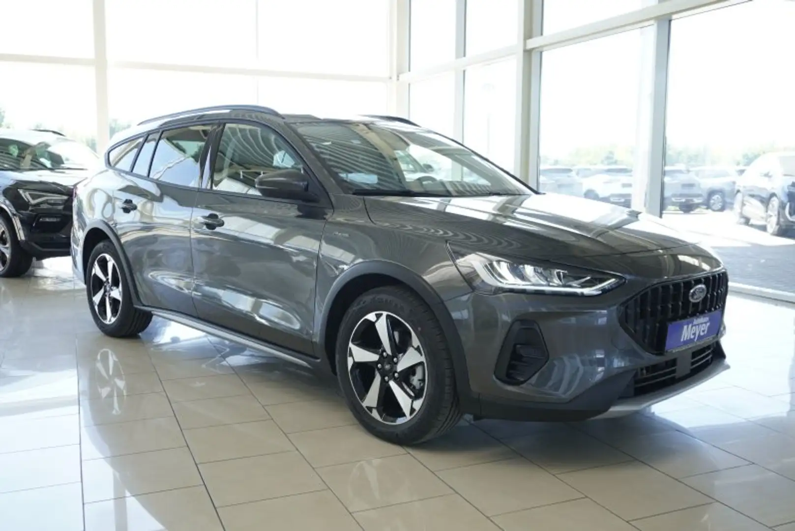 Ford Focus Active X 1,5 115PS aAHK/Navi/Kamera/Winterp.     * Grau - 1