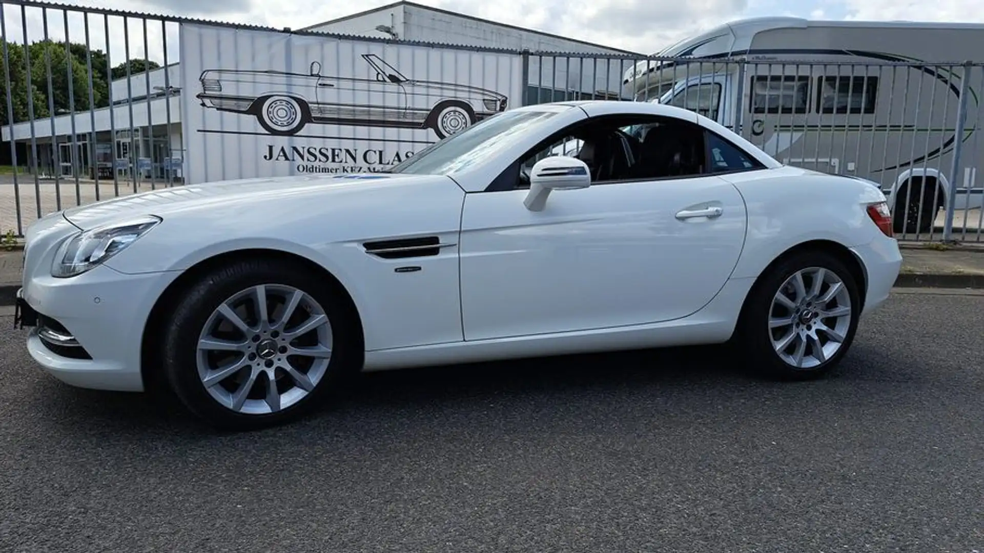 Mercedes-Benz SLK 200 Automatik, 9 Gang ,Scheckheft, 2 Hand Weiß - 1