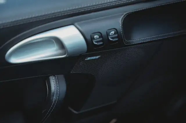 Porsche 997 view 12