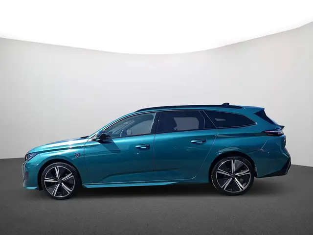 Peugeot 308 view 4