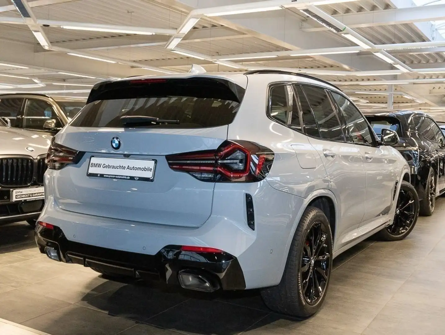 BMW X3 xDrive30i M Sportpaket Head-Up HK HiFi DAB Grau - 2