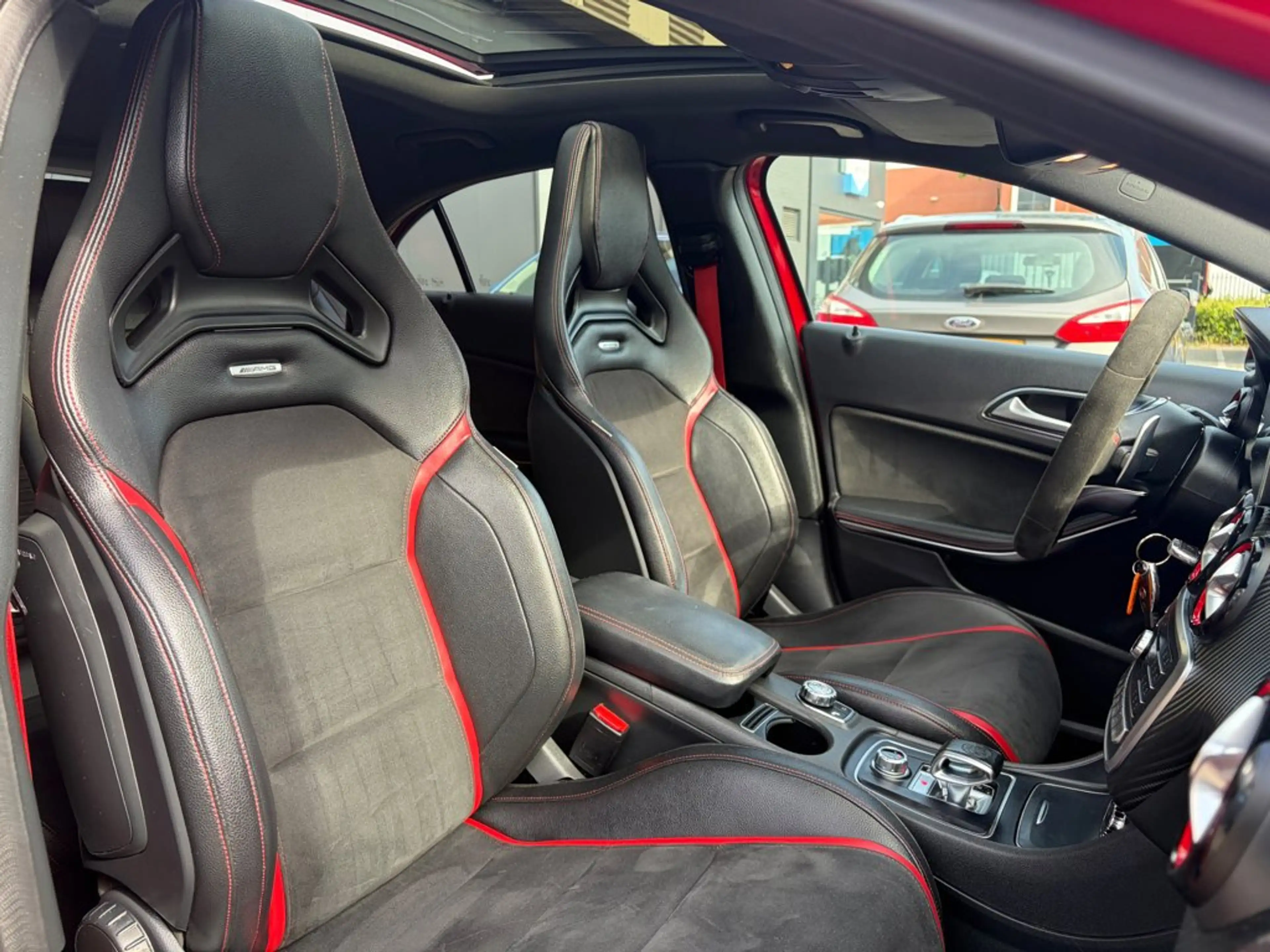 Mercedes-Benz A 45 AMG 4MATIC, Pano, Camera, Schaalstoelen — photo 6