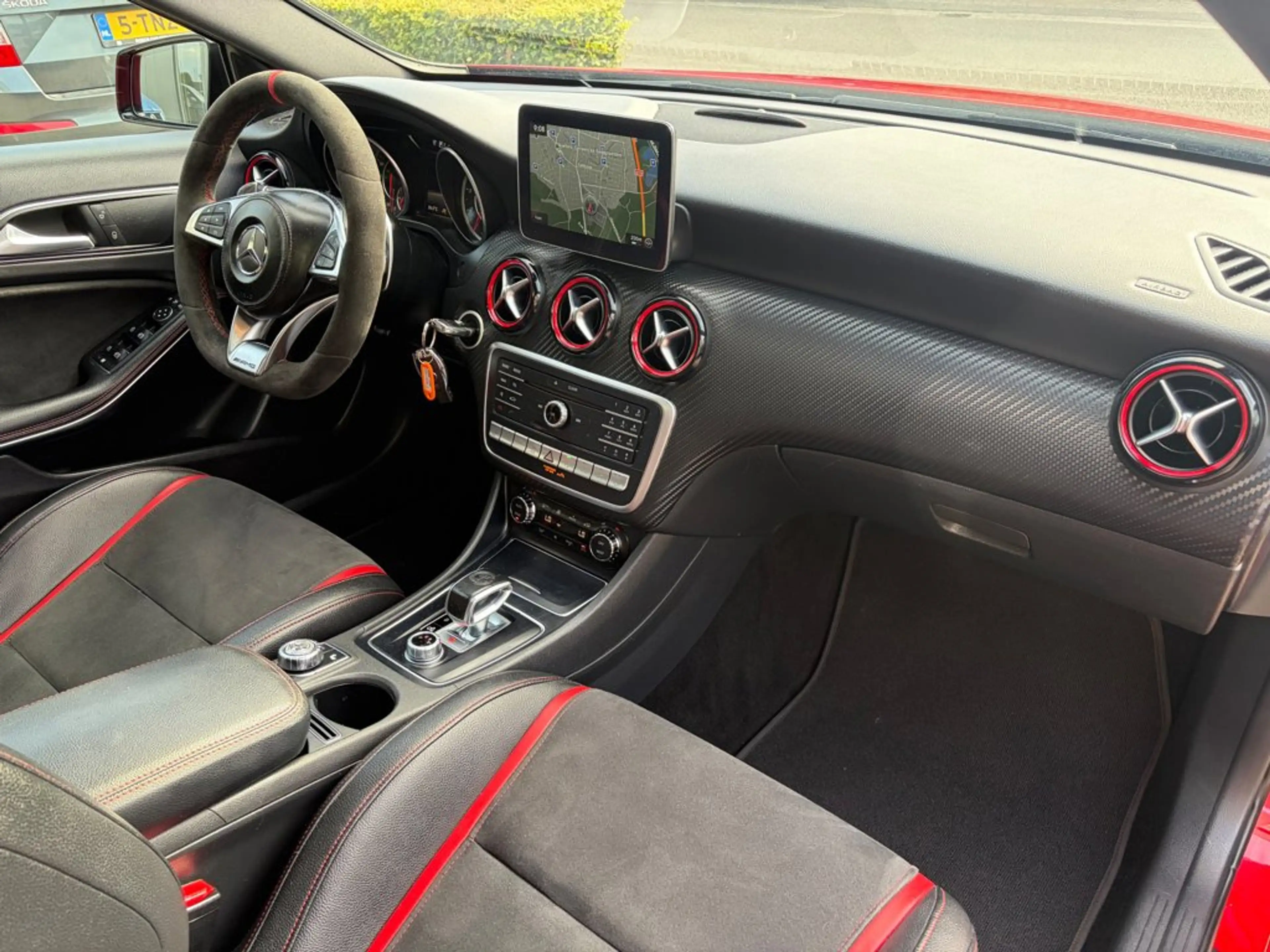 Mercedes-Benz A 45 AMG 4MATIC, Pano, Camera, Schaalstoelen — photo 5