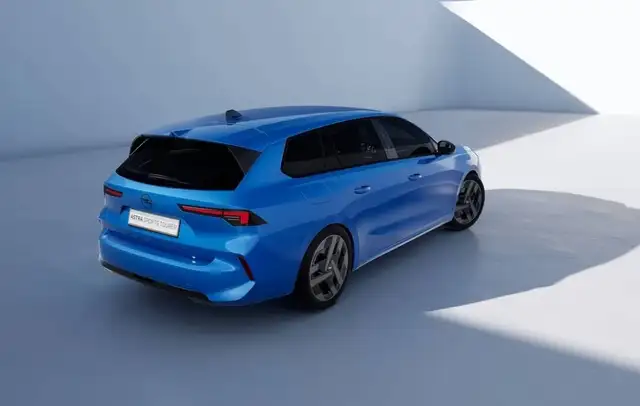 Opel Astra view 5