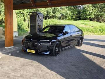 xDrive60