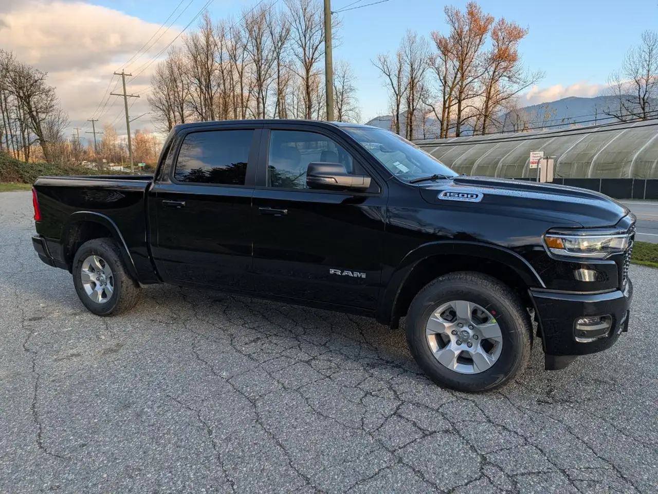 RAM 1500 снимка RAM 1500