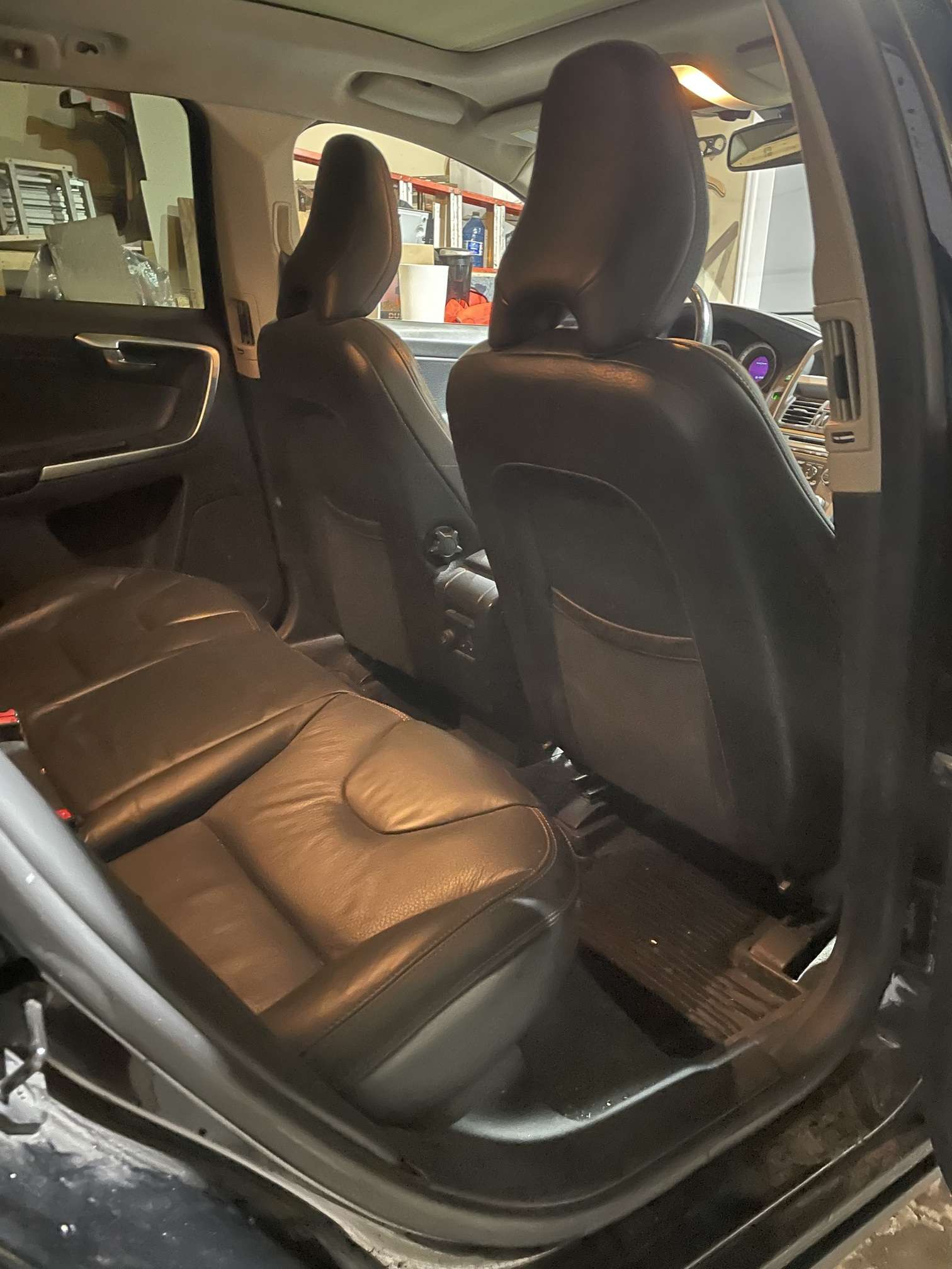 2010 Volvo XC60 AWD 5dr 3.0L T6 thumb 8