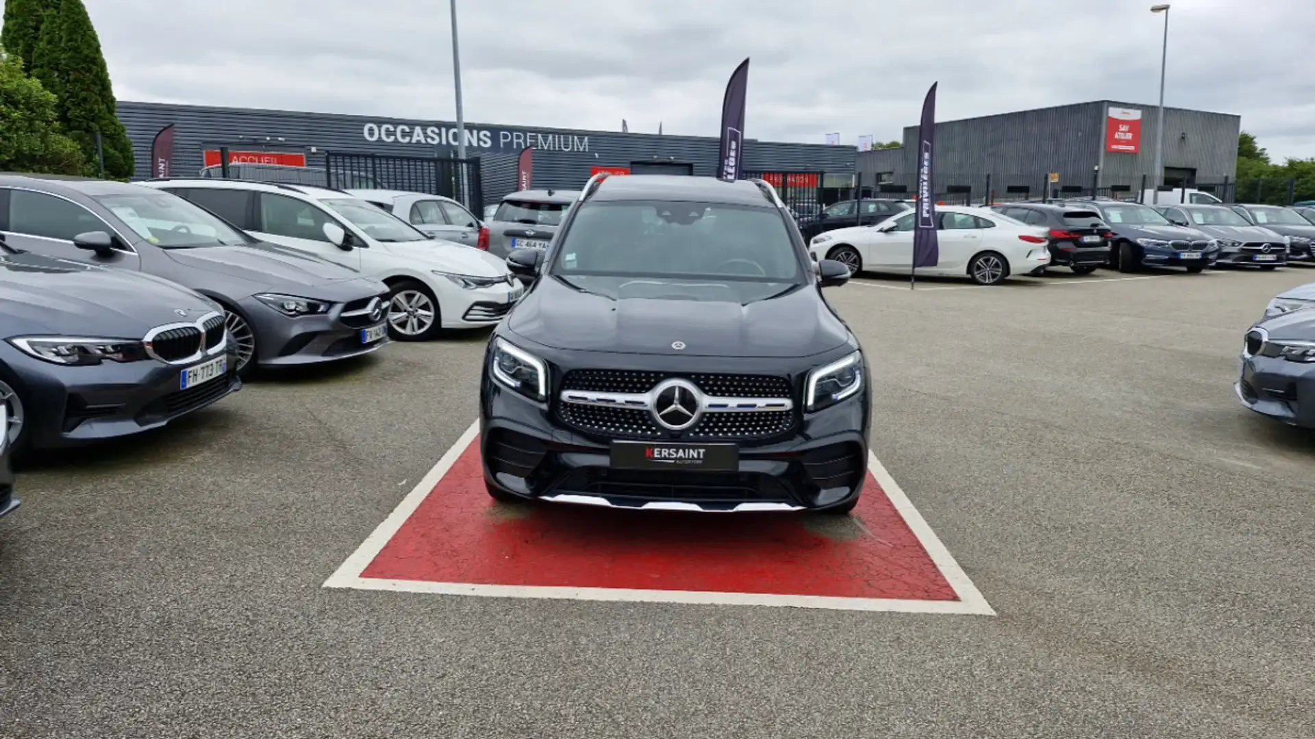 Mercedes-Benz GLB 250 250 8G-DCT 4MATIC AMG LINE Noir - 2