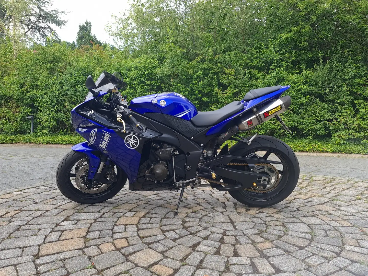 Yamaha YZF-R1 RN22  Akrapovic Niebieski - 2