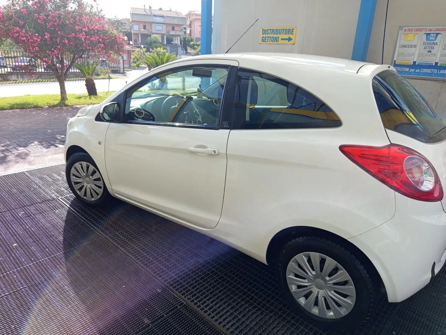 Ford Ka/Ka+ Ka 1.2 Titanium s/esp,tcs 69cv E5 - 1