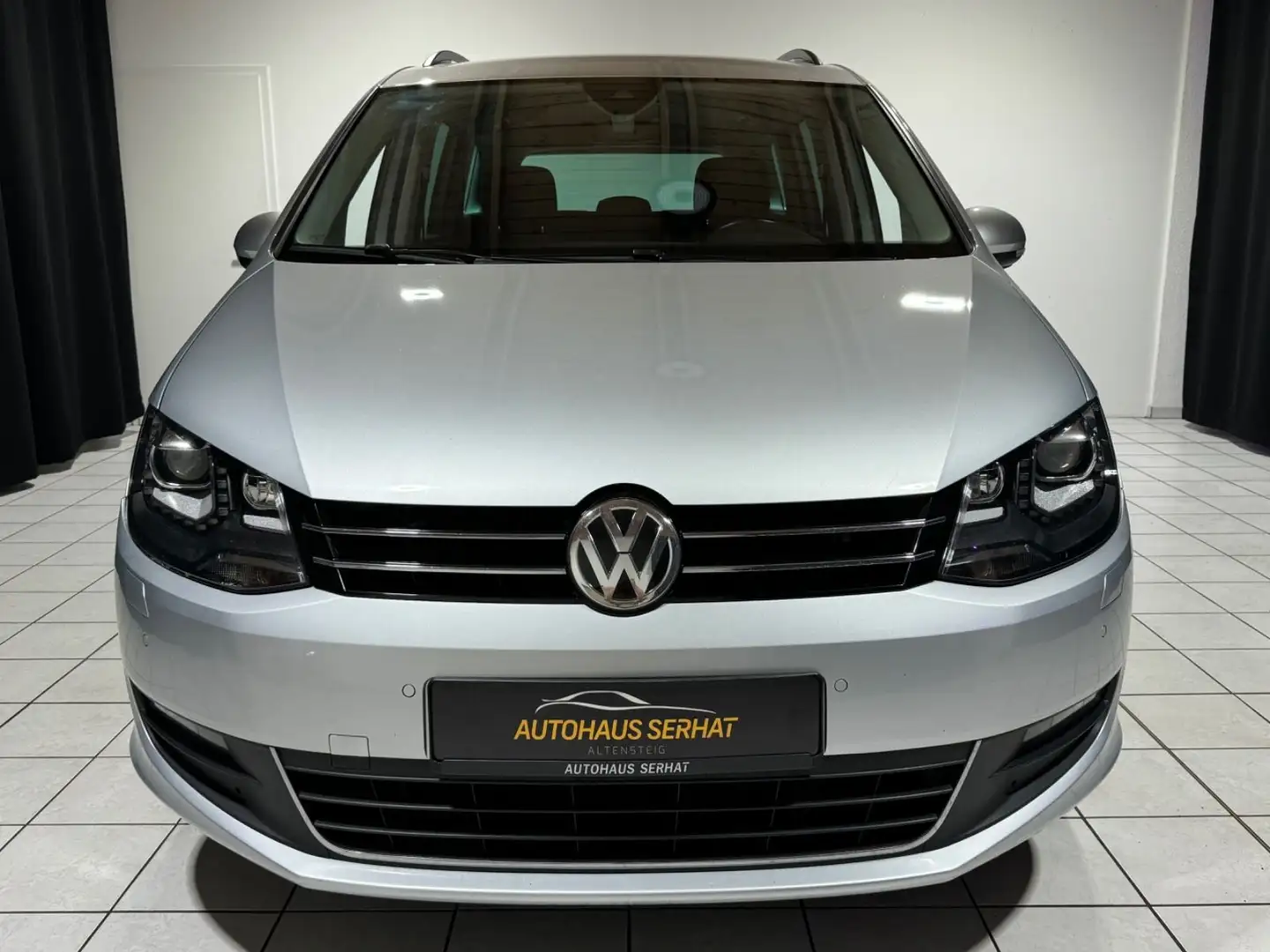 Volkswagen Sharan DSG *STANDHZ*ACC*KAMERA*NAVI*AHK*7-SITZE* Argent - 2