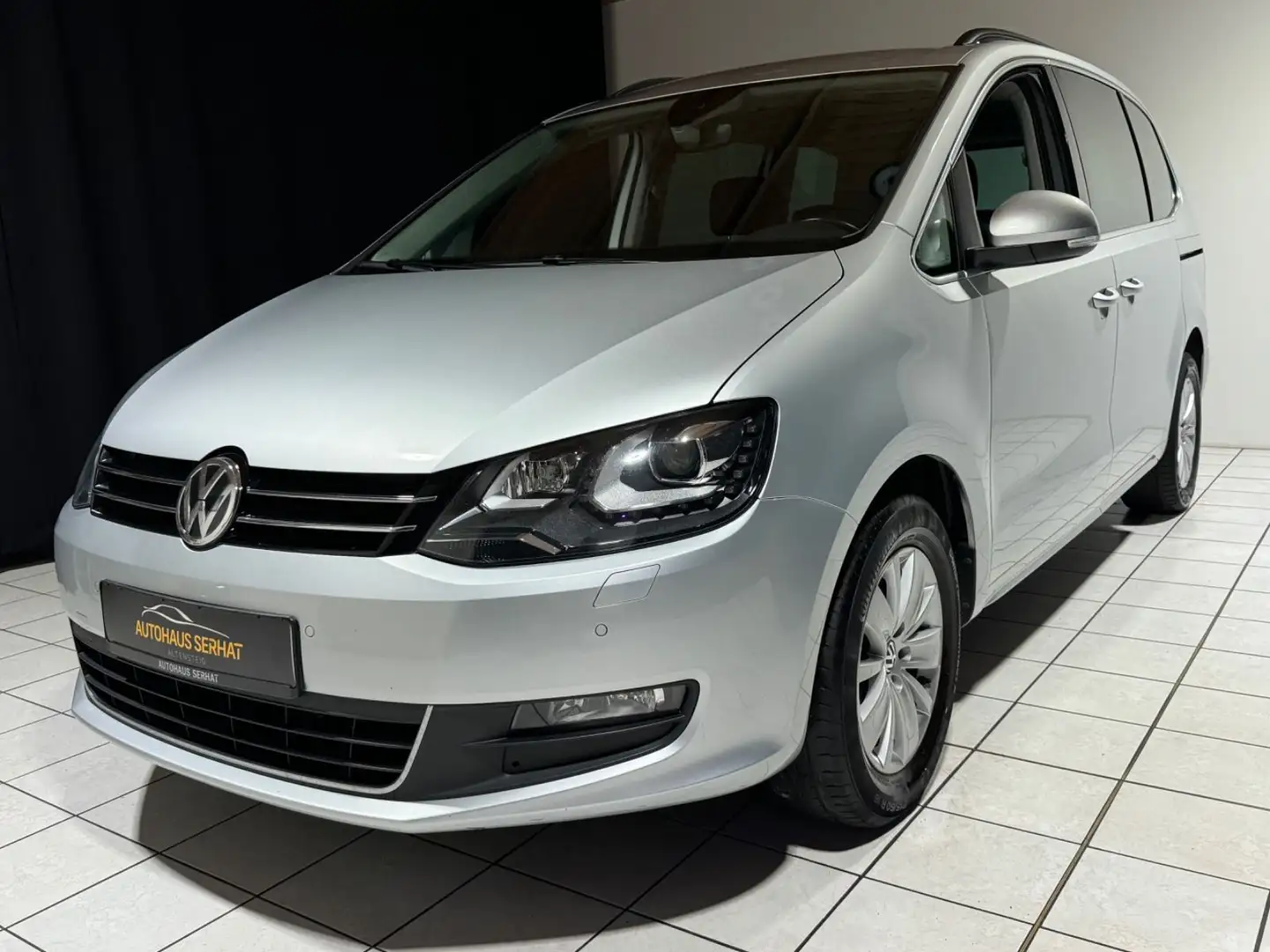 Volkswagen Sharan DSG *STANDHZ*ACC*KAMERA*NAVI*AHK*7-SITZE* Argent - 1