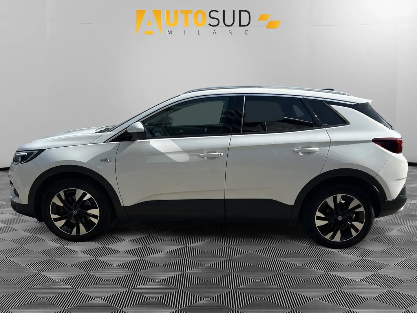 Opel Grandland X Benzina X 1.2 Innovation s&s 130cv my18 Weiß - 2