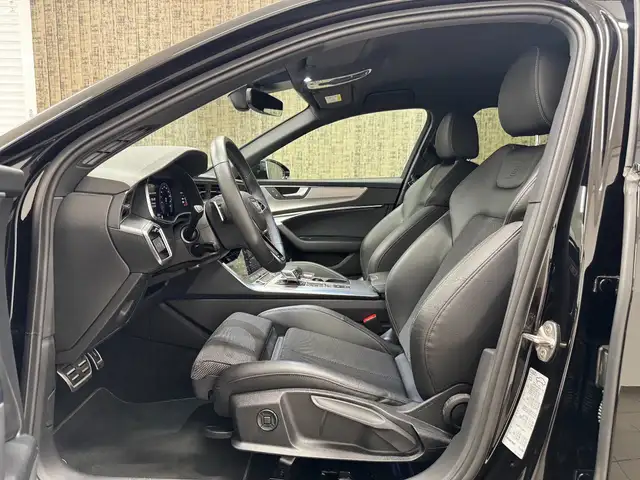 Audi A6 view 9