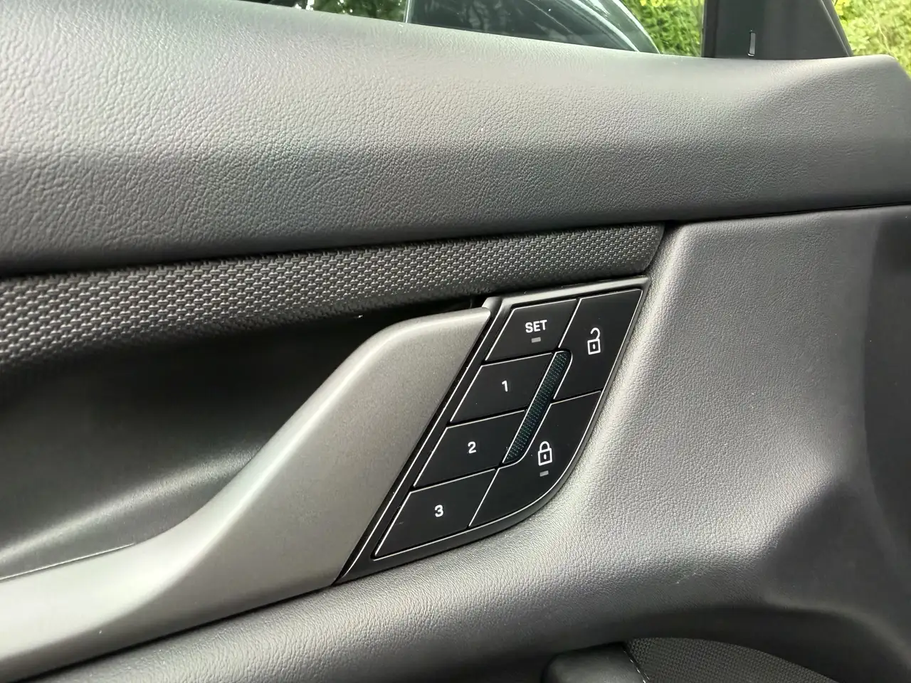 Porsche Taycan Sport Turismo 105 kWh/BOSE/Pano/ACC/Surround/Top!, миниатюра 27