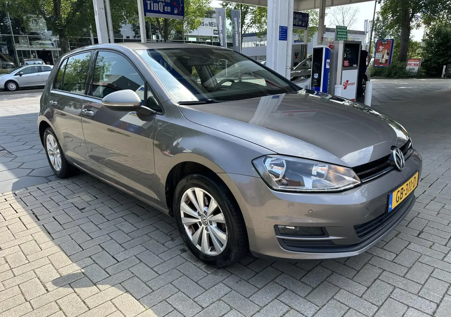 Volkswagen Golf 1.2 TSI Comfortline prachtige auto Gris - 2