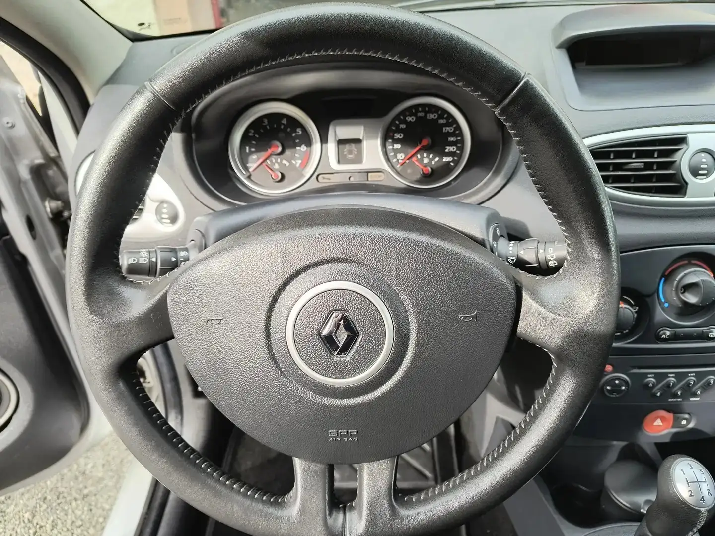 Renault Clio Clio 1.5 dCi 105 Initiale - 2