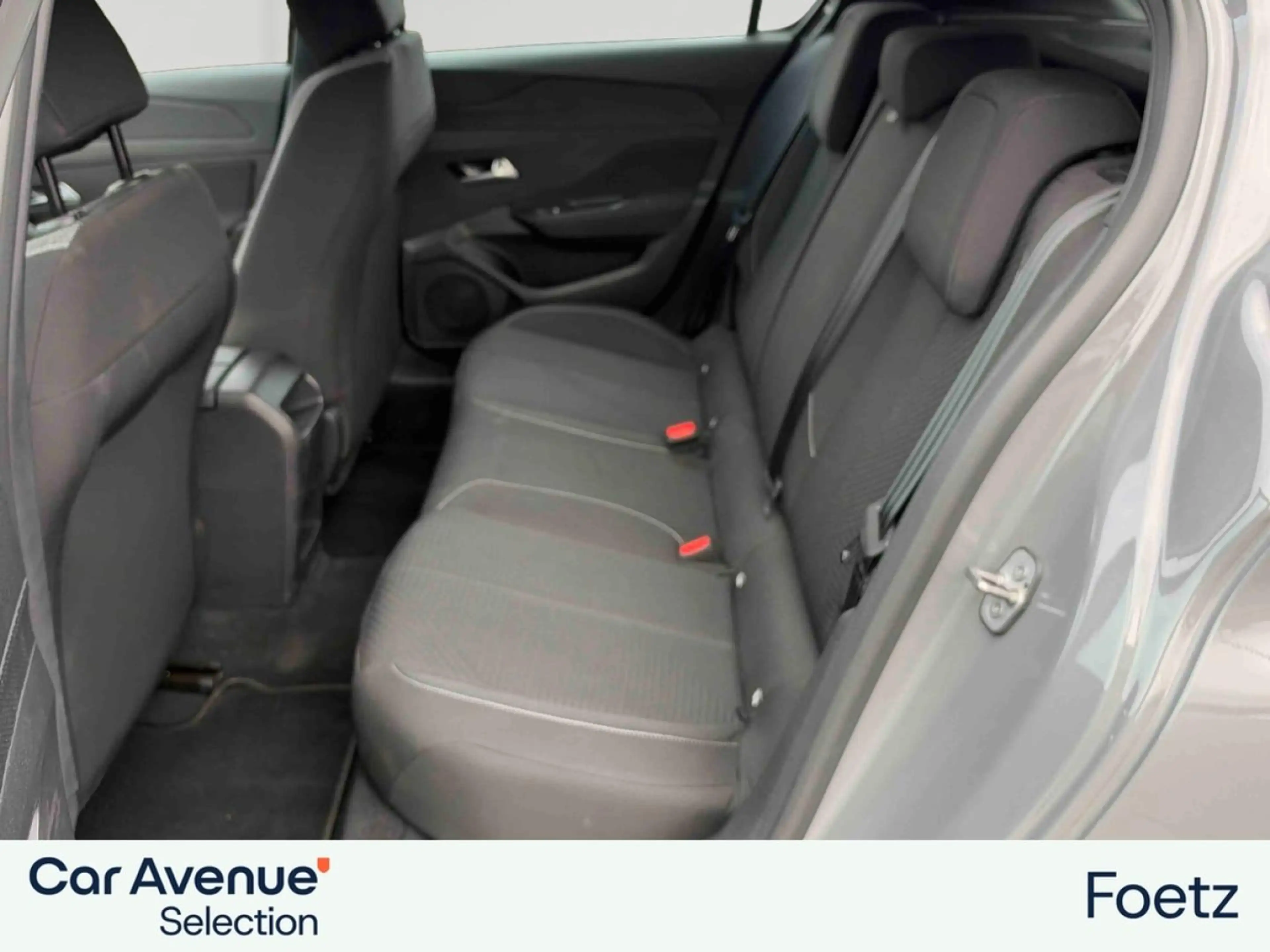 Peugeot 308 1.2 PureTech 130ch S\u0026S Active Pack — photo 9