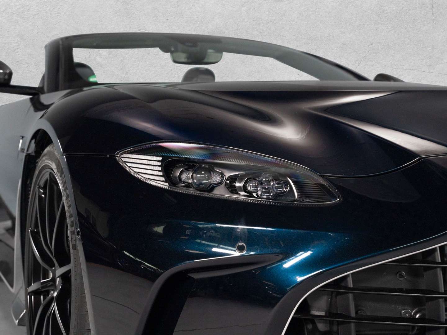 Aston Martin Vantage Roadster V12 Limited -  - Joinsteer - #5