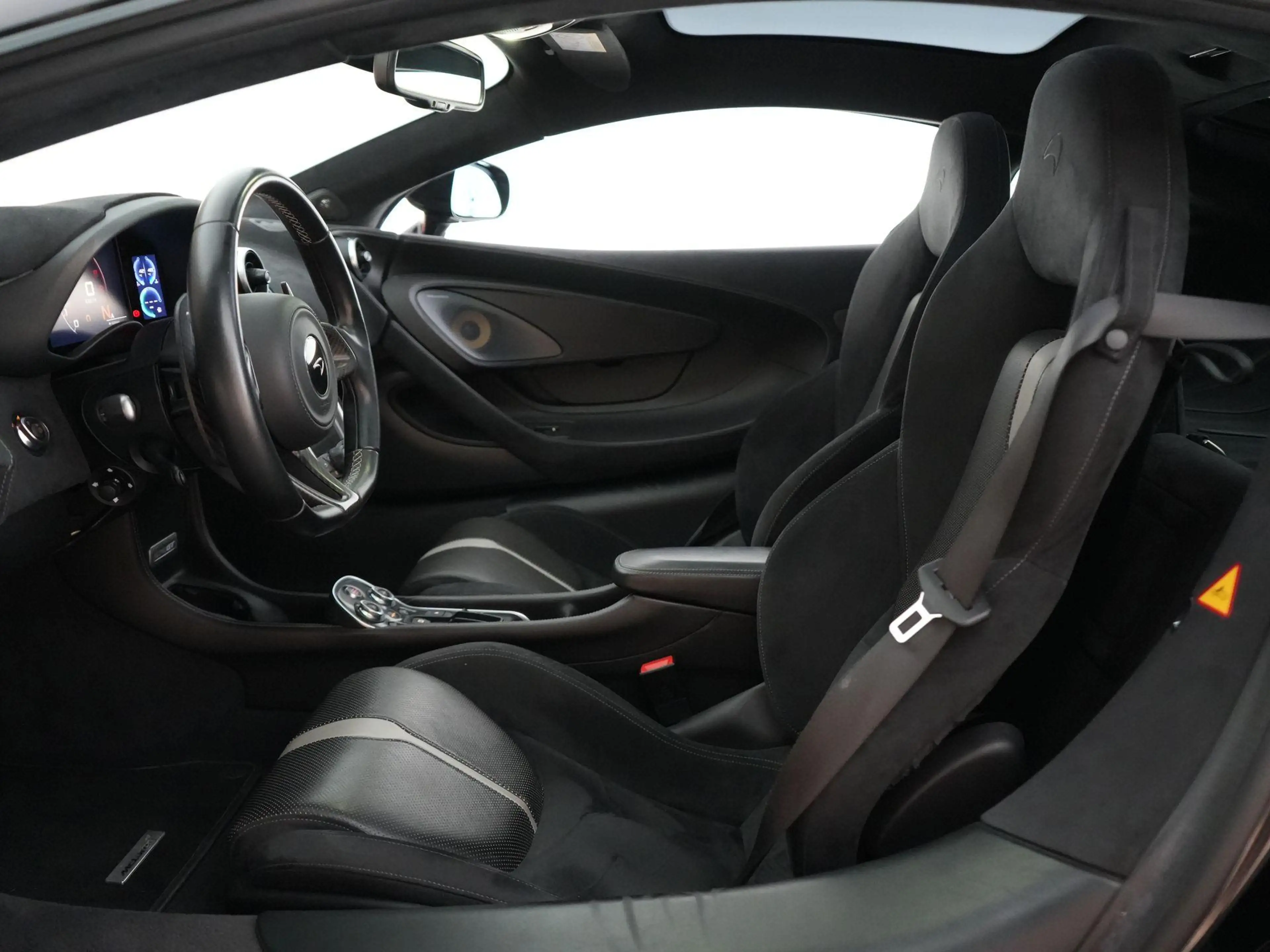 McLaren 570GT 3.8 570pk |luchtvering|Bowers&Wilkins|neus lift|pa — photo 8