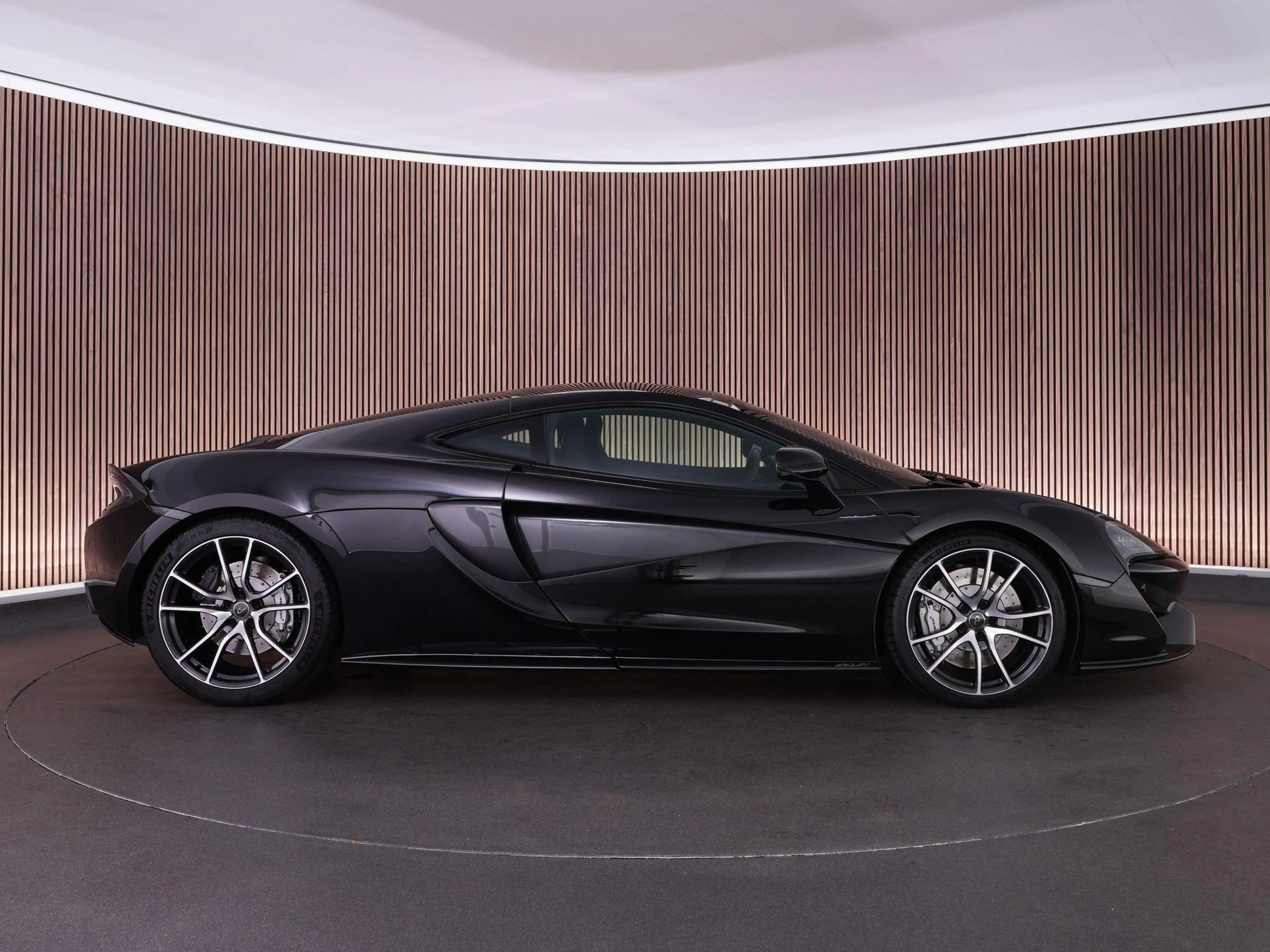 McLaren 570GT 3.8 570pk |luchtvering|Bowers&Wilkins|neus lift|pa — photo 12