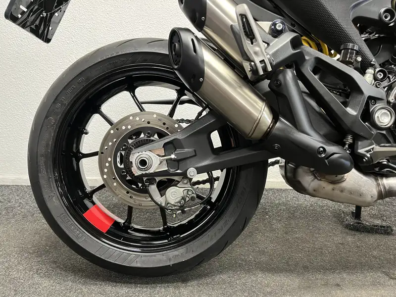 Ducati MONSTER - foto 8