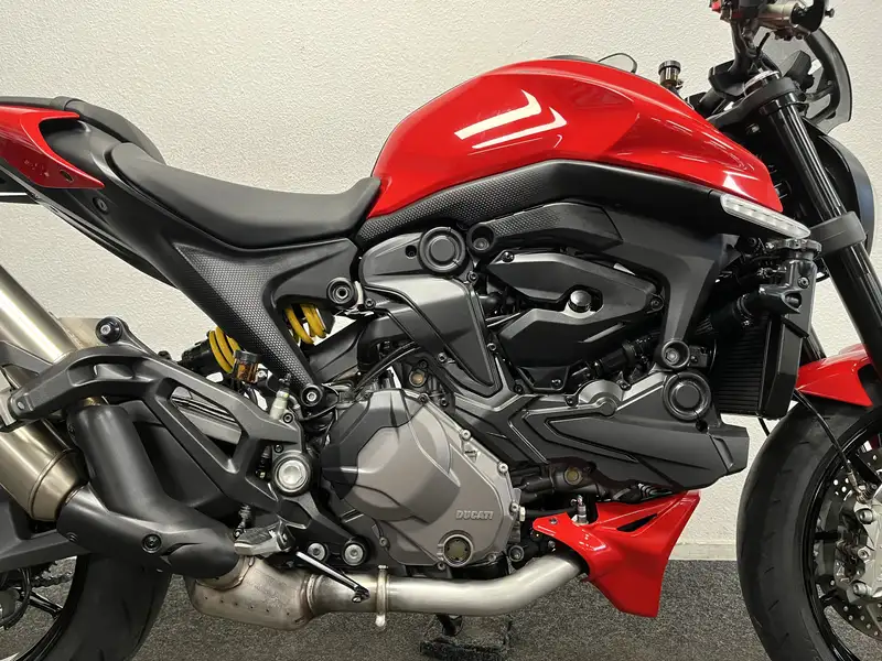 Ducati MONSTER - foto 7