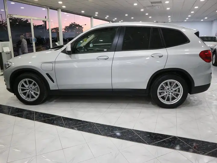 BMW X3 xDrive30e 2021, foto 8
