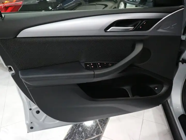 BMW X3 xDrive30e 2021, foto 12