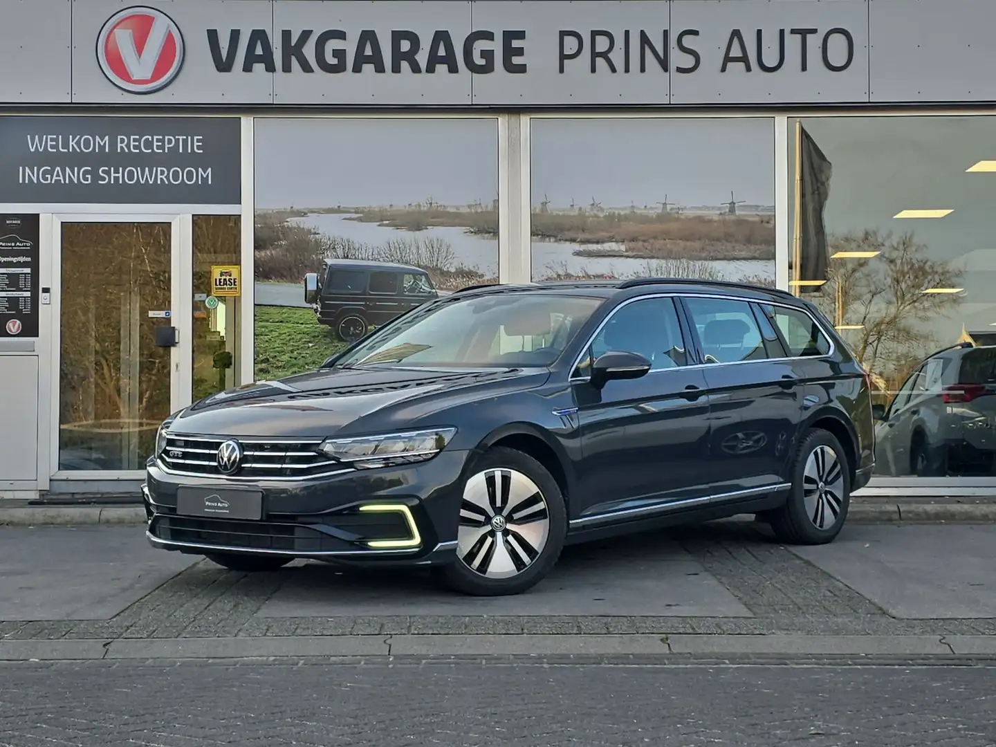 Volkswagen Passat Variant 1.4 TSI PHEV GTE Business |TREKHAAK|ADAPTIVE|SENSO Grijs - 1