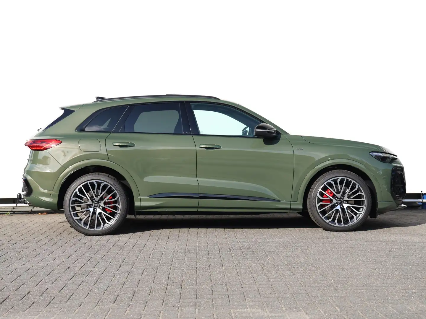 Audi Q5 S edition Competition 2.0 TFSI e 270 kW / 367 PK S Grün - 2