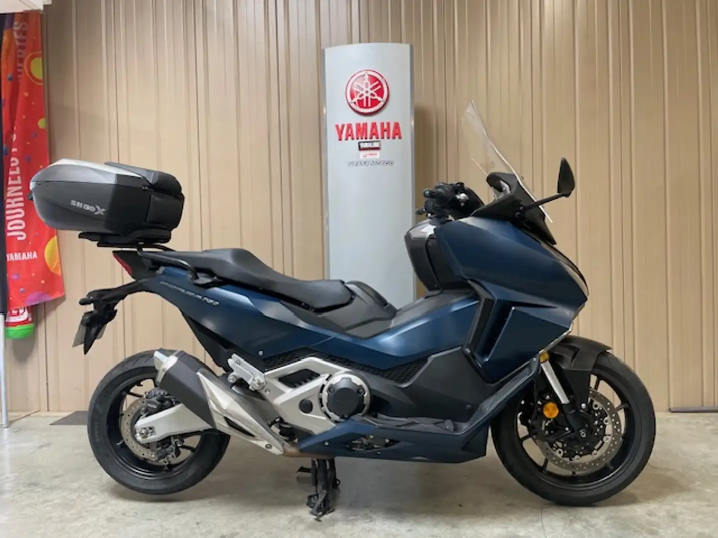 Honda Forza 750 Kék - 2