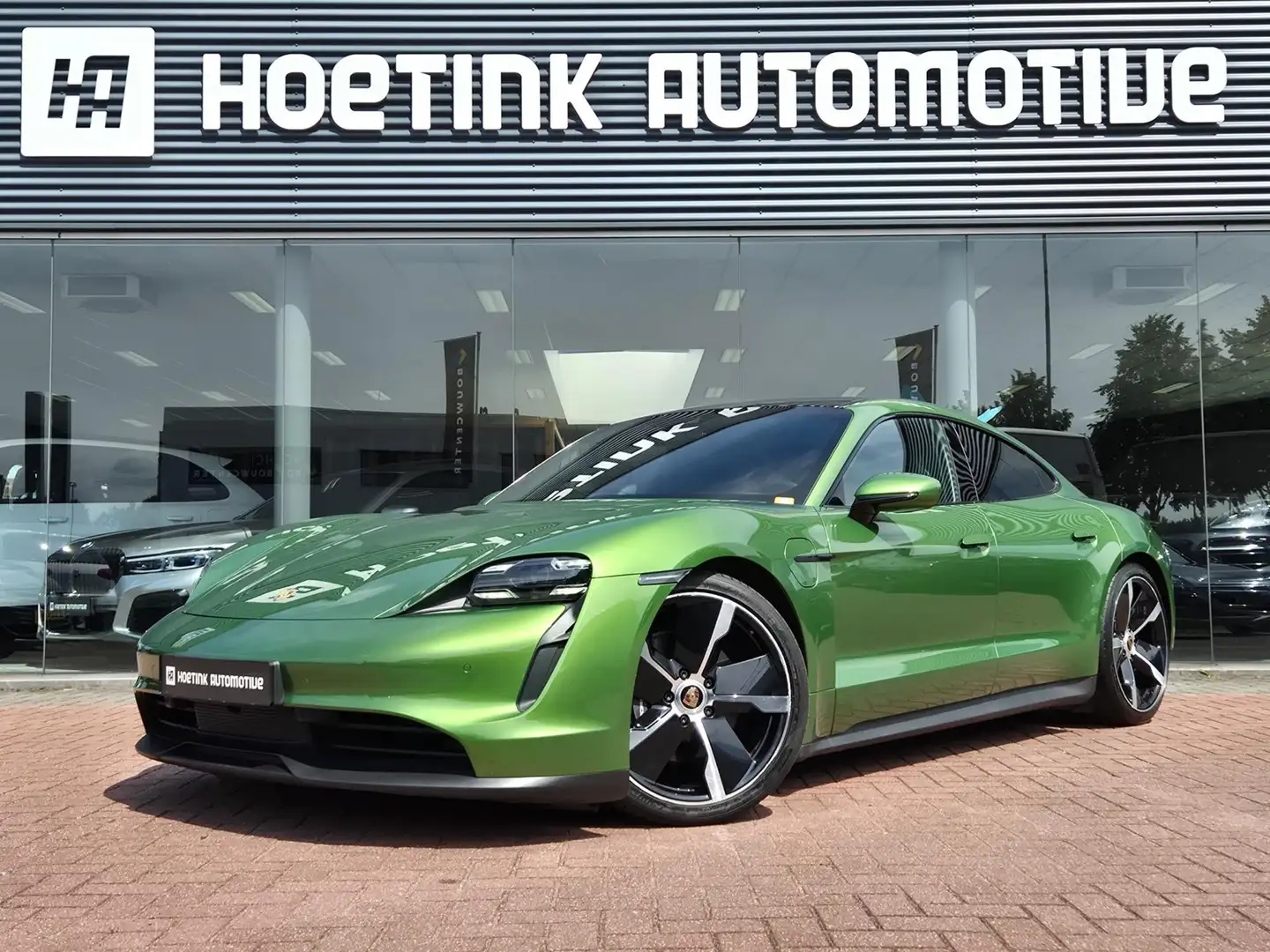 Porsche Taycan Performance 84 kWh | Matrix-LED | Pano | Leder | B Grün - 1
